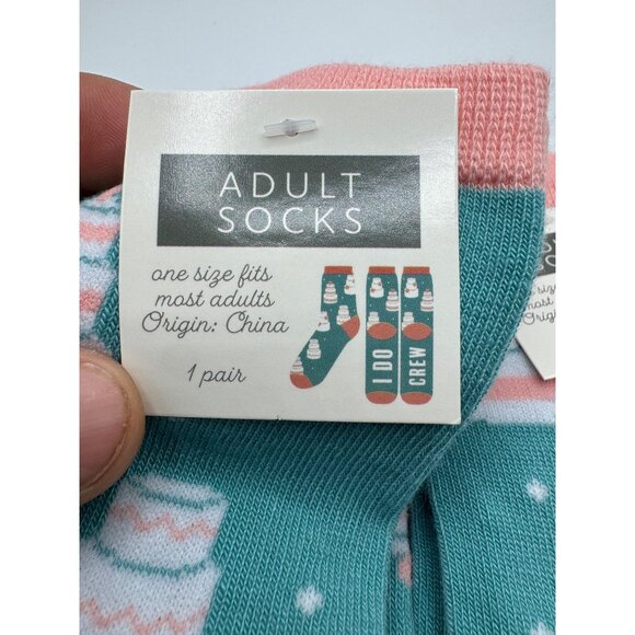 NEW 2 I do Crew Quarter Length Socks Gift Adult One Size OSFM - Picture 2 of 3